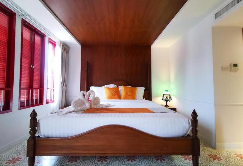 デラックスルーム, Lertnimit Boutique