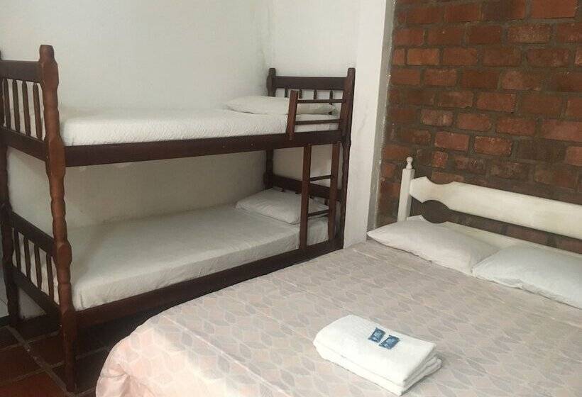 غرفة قياسية رباعية, Nova Aldeia Buzios