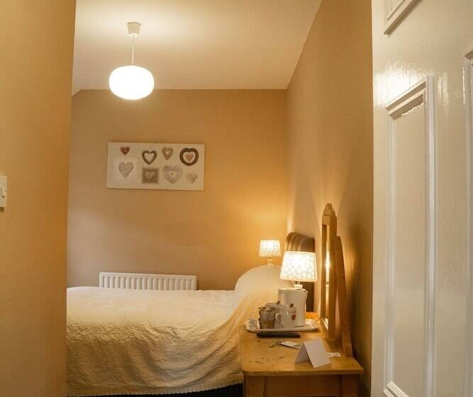 スタンダードルーム, Tynte House