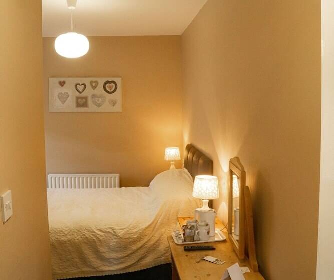 スタンダードルーム, Tynte House