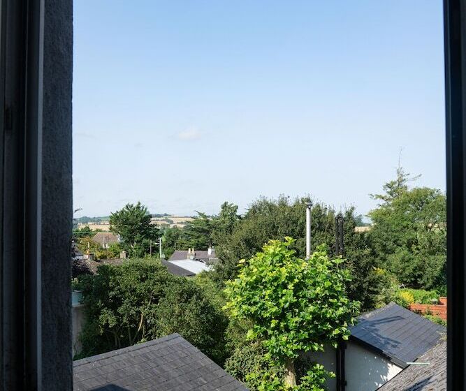 ファミリールーム, Tynte House