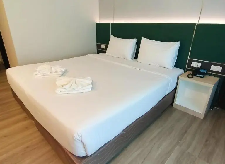 اتاق لوکس, Mayflower Grande Hotel Phitsanulok
