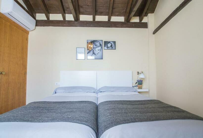 آپارتمان 2 خوابه, Apartamentos Nahira Suites 3000