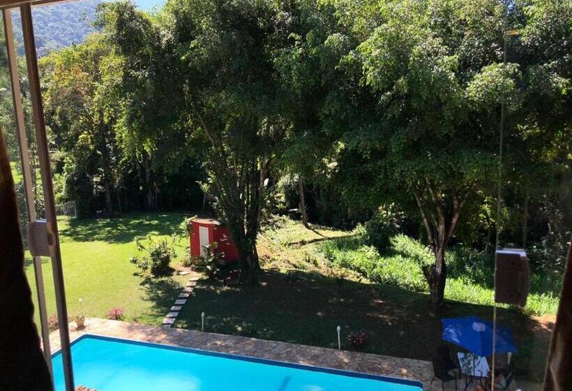 자쿠지 스위트, Recanto De Moriá