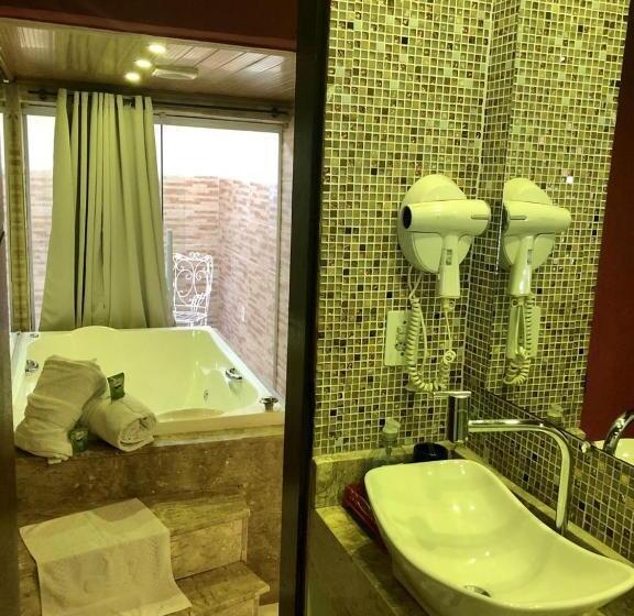 스위트 킹사이즈 침대, Recanto De Moriá