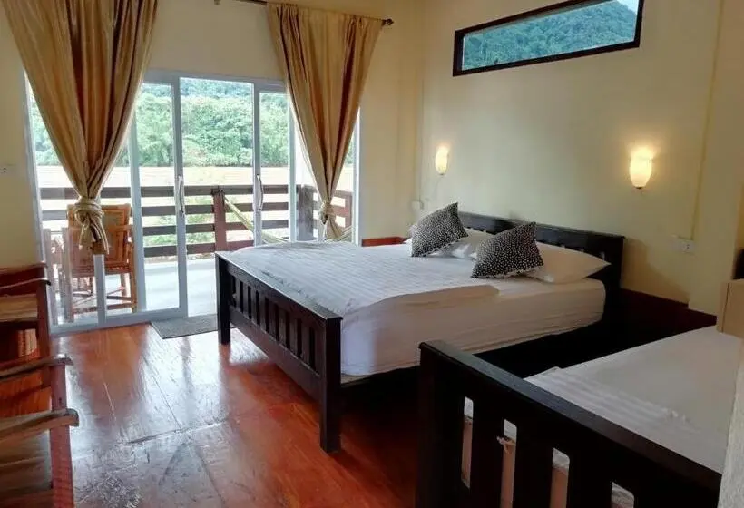 Superior-perhehuone, Riverview Bungalows & Gh