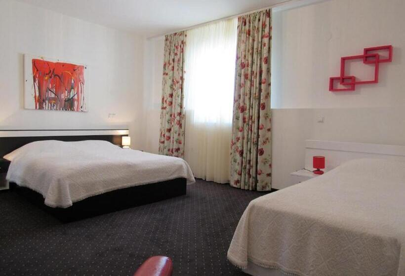 اتاق استاندارد سه نفره, Guest House Klaudija