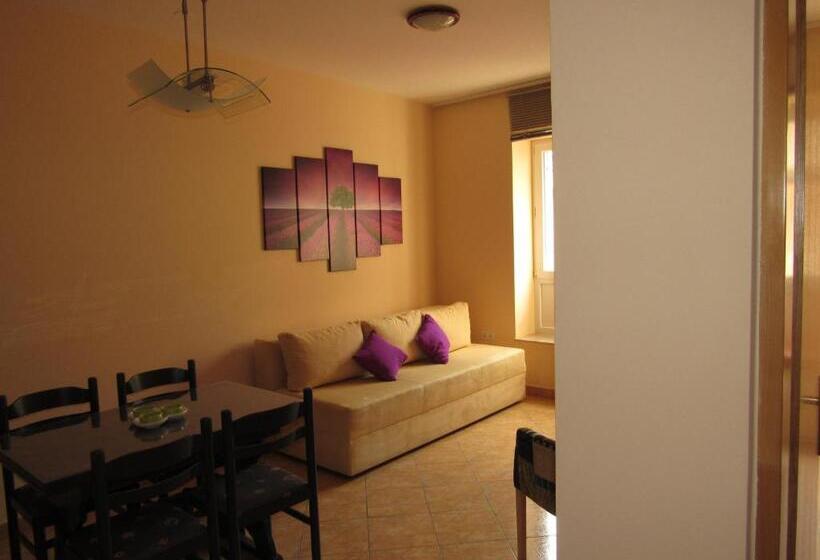 דירת חדר, Guest House Klaudija