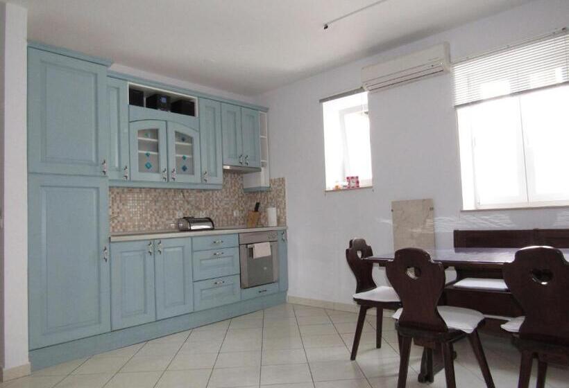 آپارتمان 2 خوابه, Guest House Klaudija