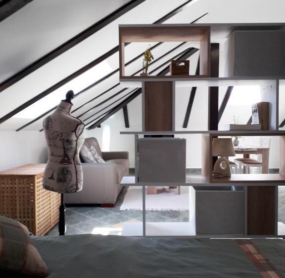 استودیوی استاندارد, Guest House Klaudija