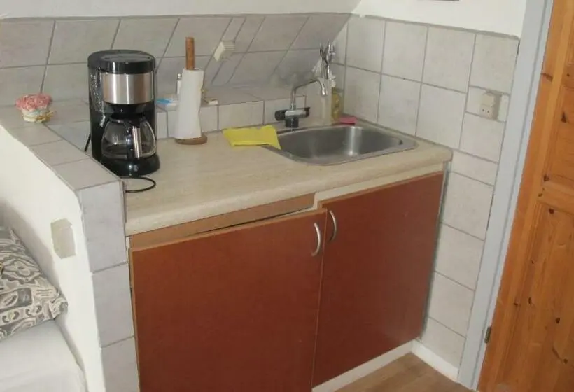 اتاق استاندارد چهارنفره با بالکن, Guesthouse Sharon Aarhus