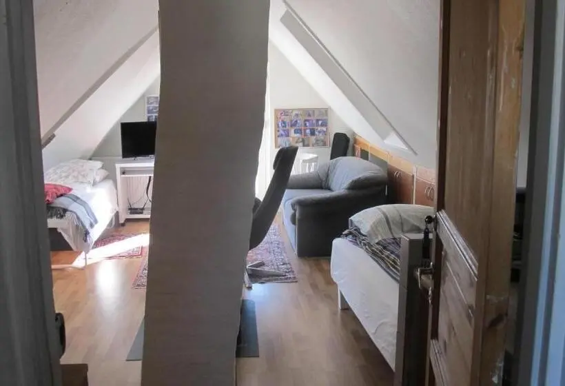 اتاق استاندارد چهارنفره با بالکن, Guesthouse Sharon Aarhus