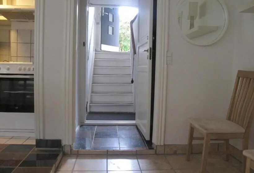 سوییت, Guesthouse Sharon Aarhus