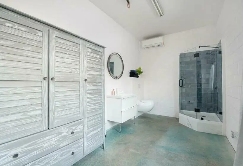 Sviitti, House Of Trestles   Hostel