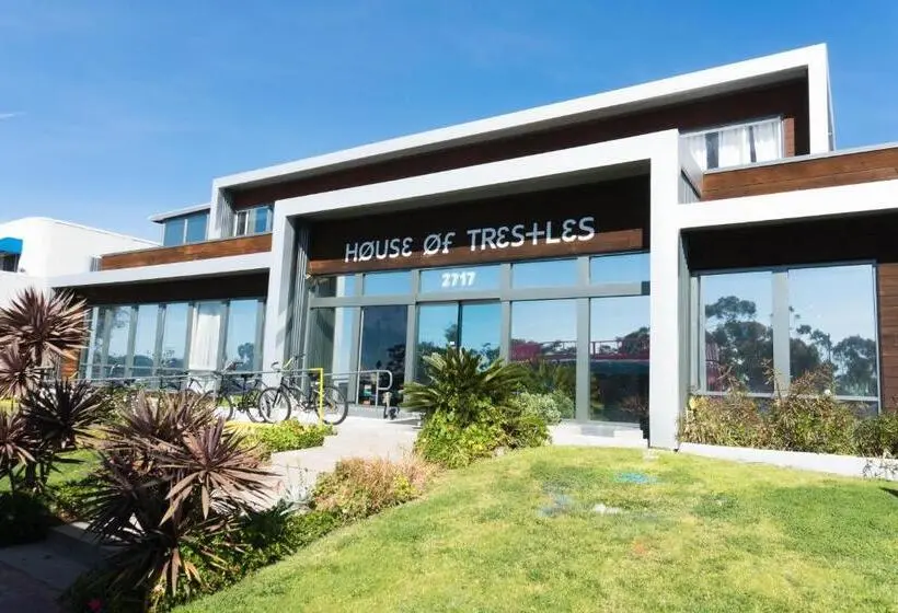 Sviitti, House Of Trestles   Hostel