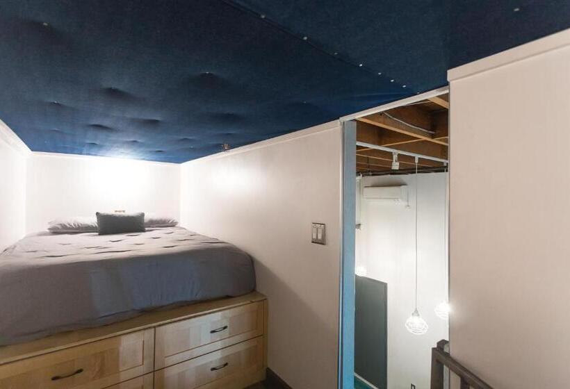 Люкс Superior, House Of Trestles   Hostel