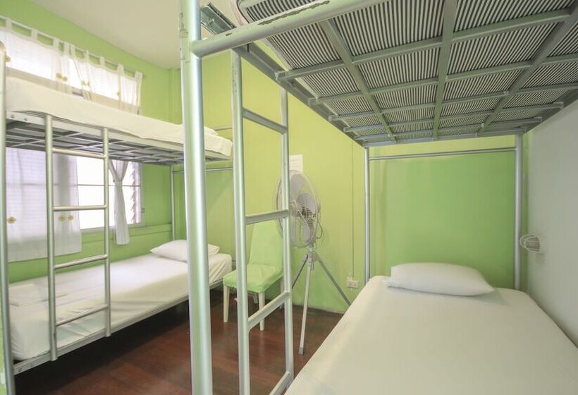 Llit en Habitació Compartida, Phuket Backpacker Hostel