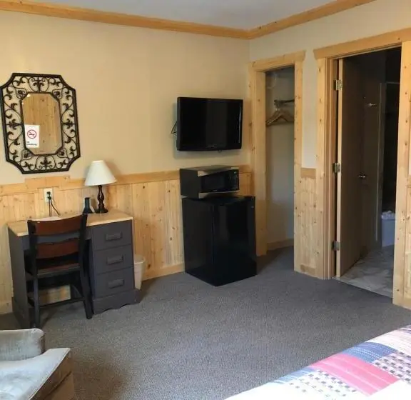 Superior-perhehuone, Red Lodge Inn