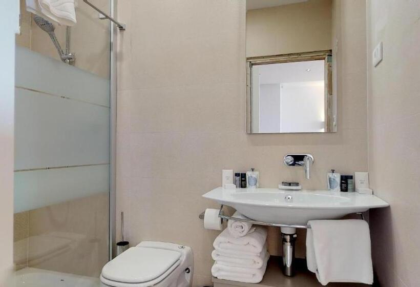 침실 2개 아파트, Riva Apartments