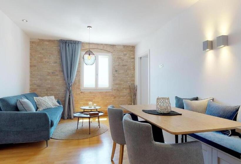 침실 2개 아파트, Riva Apartments