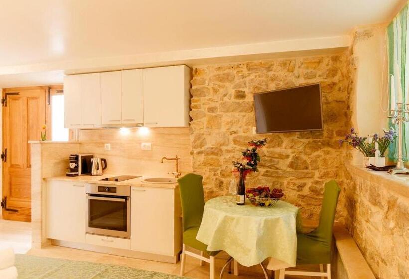 חדר דלוקס, Stone House Luxury Rooms