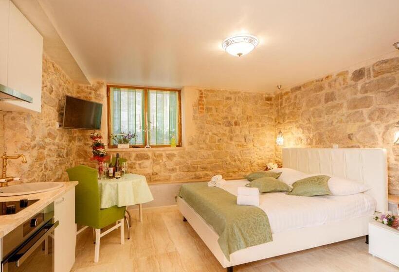 חדר דלוקס, Stone House Luxury Rooms