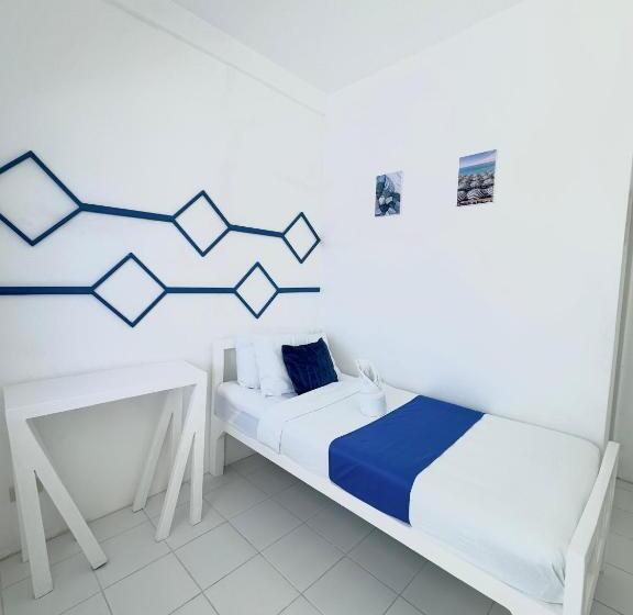 اتاق استاندارد یک نفره, Issa S Haven Resort