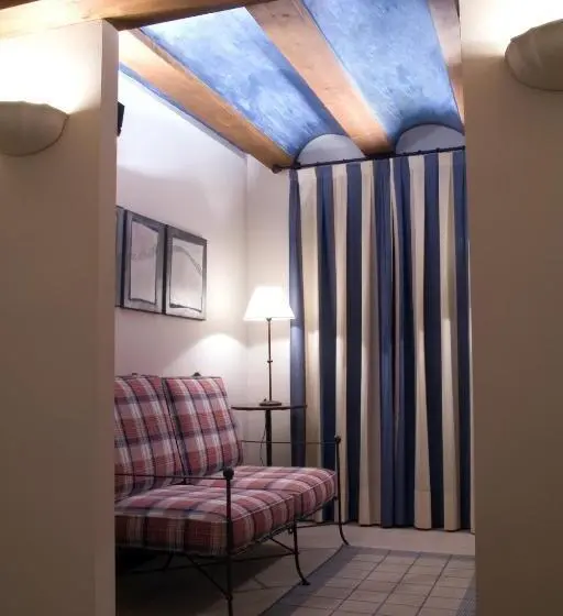 スタンダードルーム, La Casa Del Tío Americano