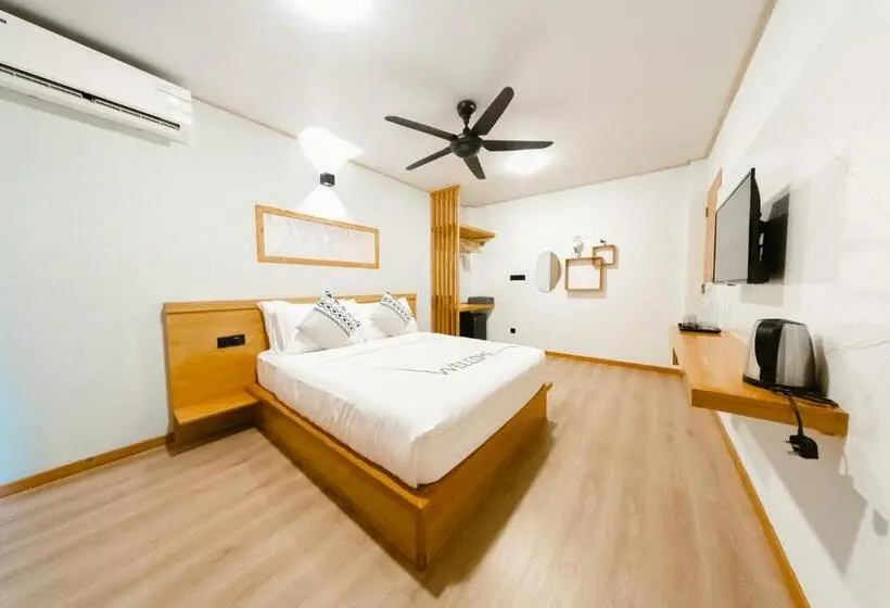اتاق لوکس با بالکن, Island Serenity