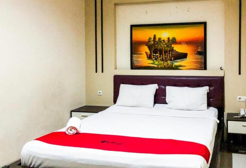 غرفة ديلوكس, Reddoorz At Hotel Gajah Mada Palu
