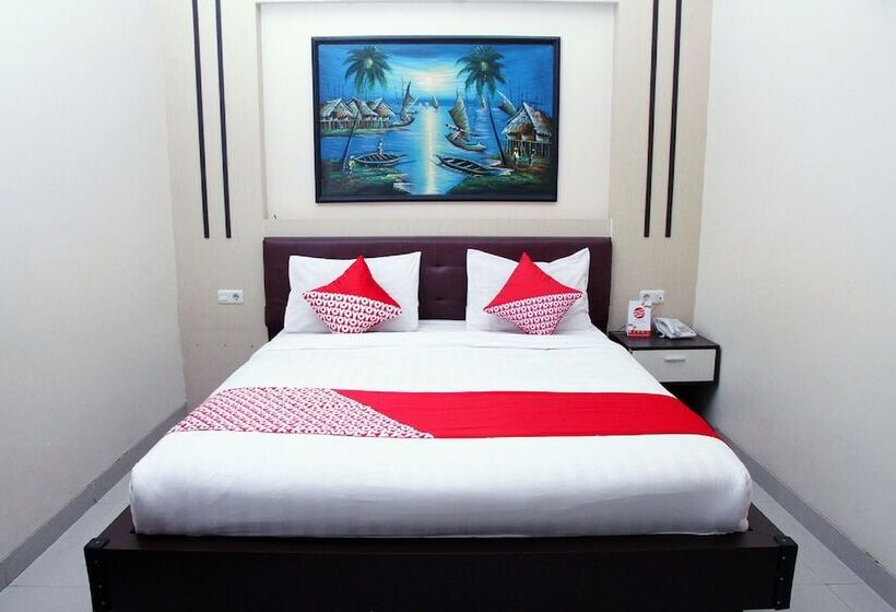 غرفة ديلوكس, Reddoorz At Hotel Gajah Mada Palu