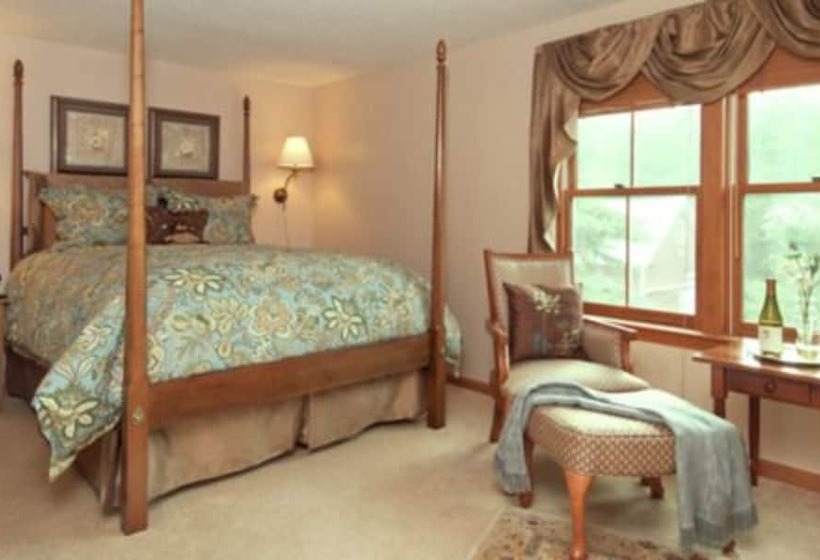 스탠다드 룸, Inn At Ellis River