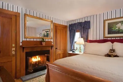バルコニー付スイート, Inn At Ellis River
