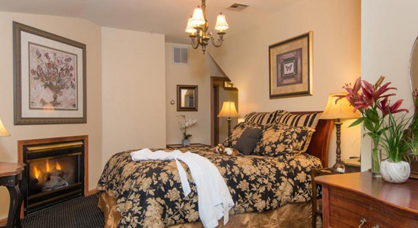 스탠다드 룸 킹사이즈 침대, Inn At Ellis River