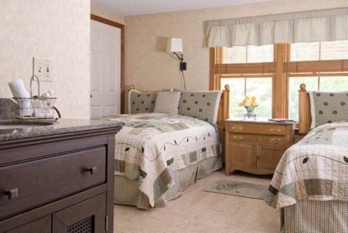 스탠다드 싱글 룸, Inn At Ellis River