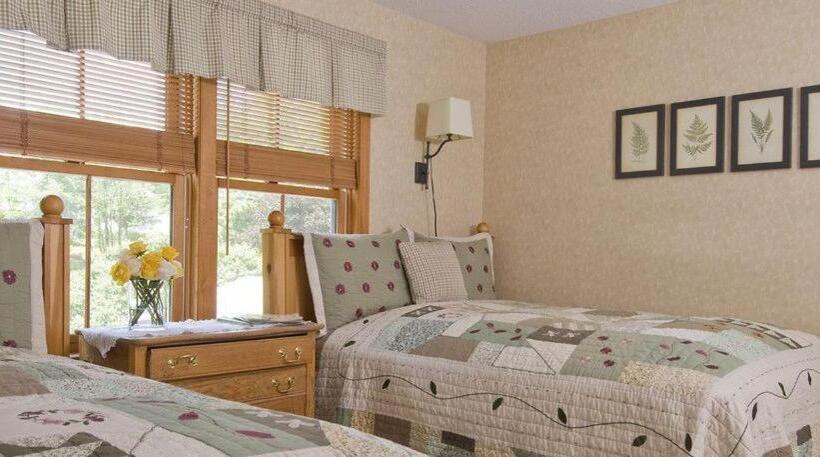 스탠다드 싱글 룸, Inn At Ellis River