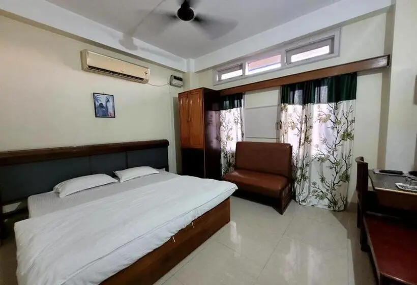 Camera Deluxe, Jora Palace
