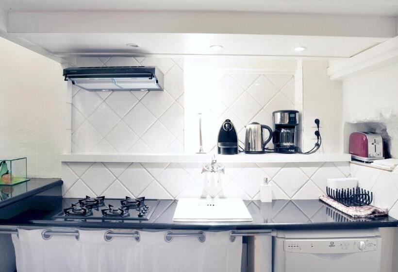 סוויטה, Mhl   Maison Hotel Lyon