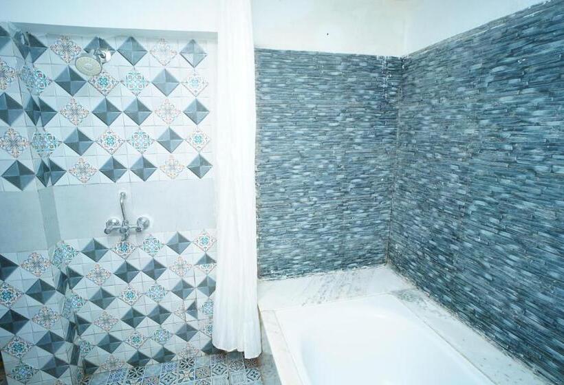 Люкс, Ritchita Resort