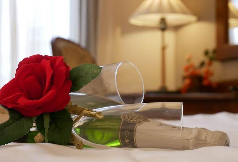 חדר סטנדרט, Rodovoli