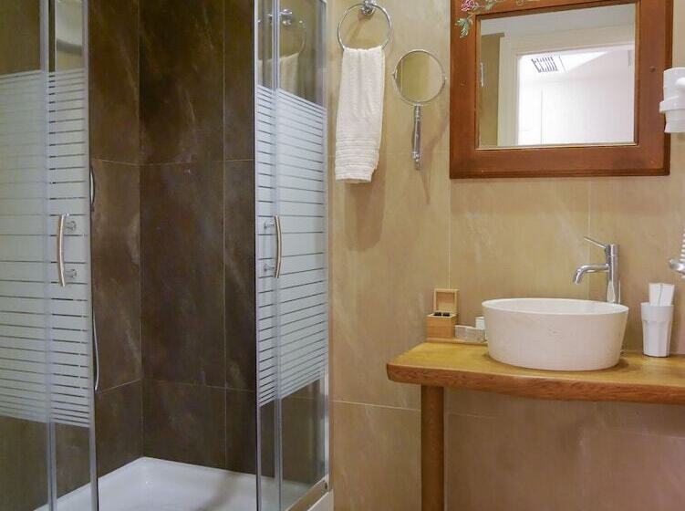 חדר סטנדרט מותאם לאדם עם מוגבלויות, Rodovoli