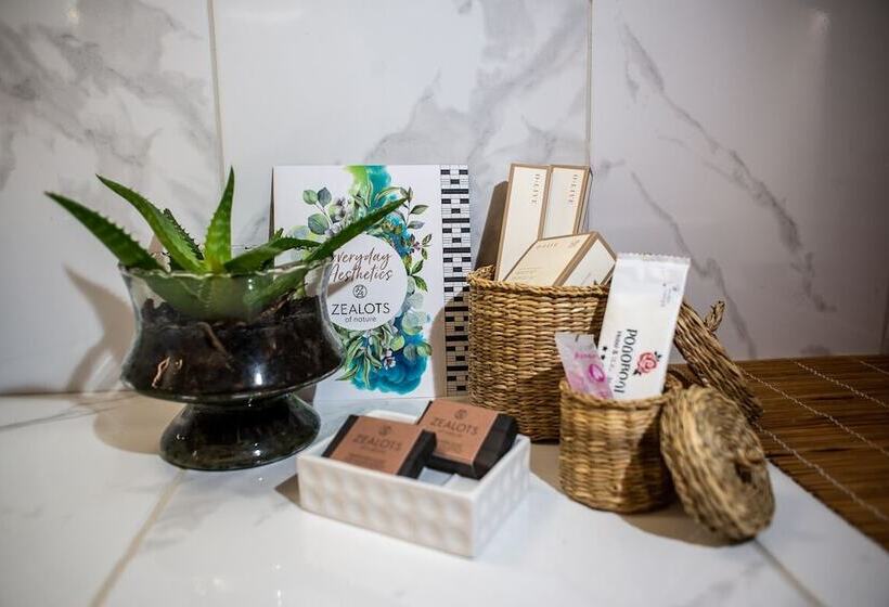 סוויטת ג'וניור, Rodovoli