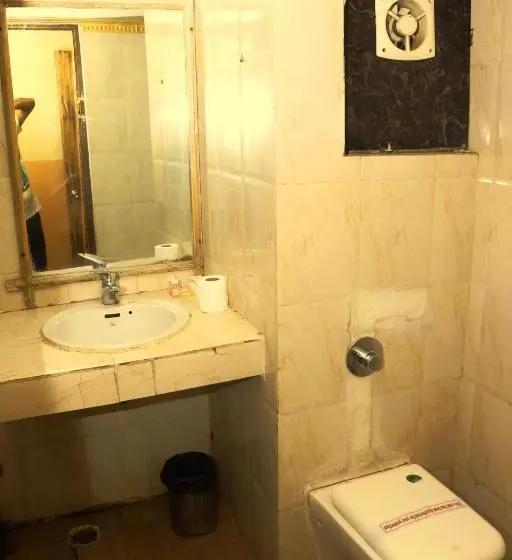 Standardzimmer, Samrat International