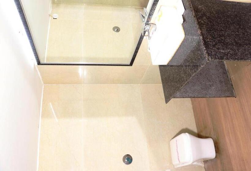 Люкс Superior, Samrat International