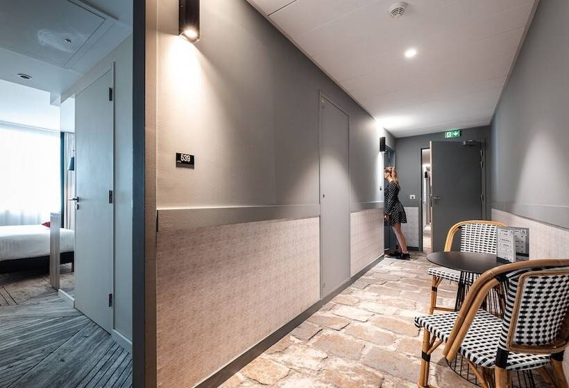 سوییت خانوادگی, The Originals Boutique, Hôtel Maison Montmartre Paris Les Puces