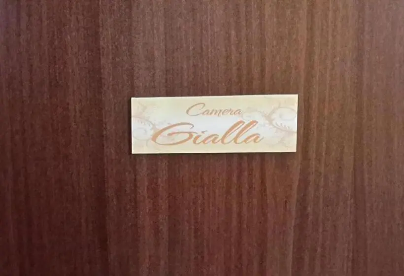 Habitación Comfort, Case Saniela