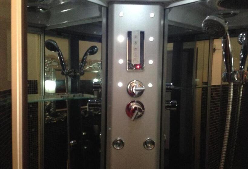 سوییت جونیور, Duca Di Uzeda Bed And Breakfast