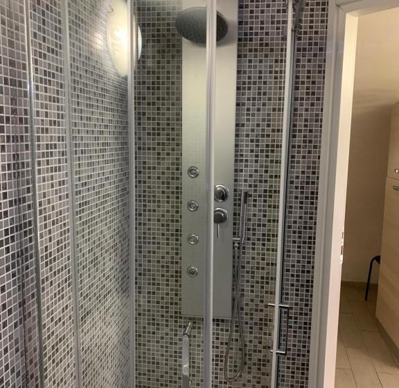 استودیوی استاندارد, Duca Di Uzeda Bed And Breakfast