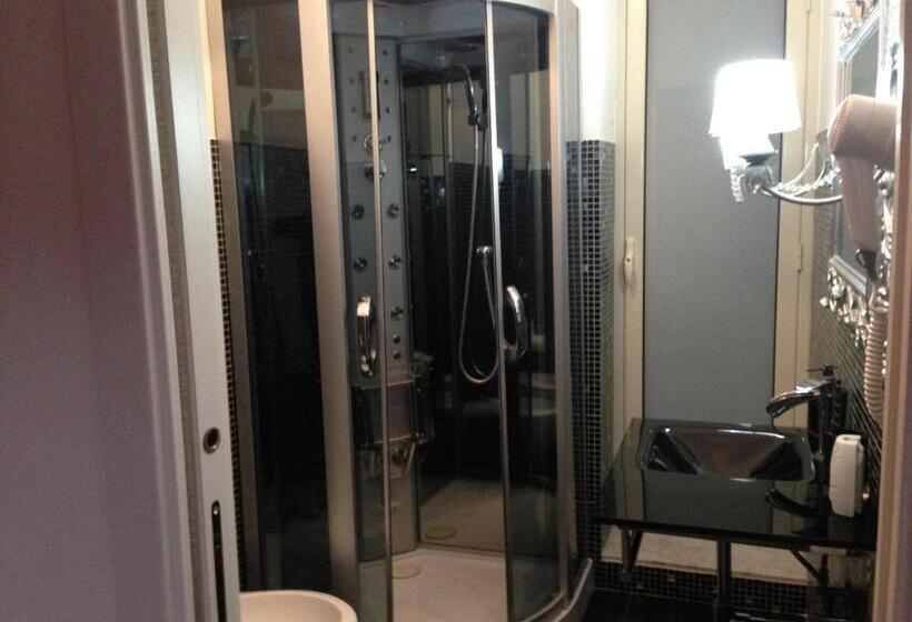 سوییت جونیور, Duca Di Uzeda Bed And Breakfast