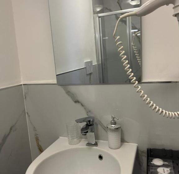 سوییت لوکس, Duca Di Uzeda Bed And Breakfast